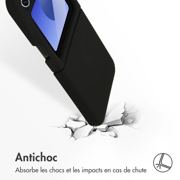 Accezz Coque Liquid Silicone Samsung Galaxy Z Flip 6 - Noir