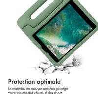 imoshion Coque kidsproof avec poignée Apple iPad 6 (2018) 9.7 pouces / iPad 5 (2017) 9.7 pouces - Olive Green