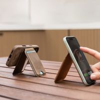Accezz Porte-cartes MagSafe en cuir vintage avec support - Rustic Brown