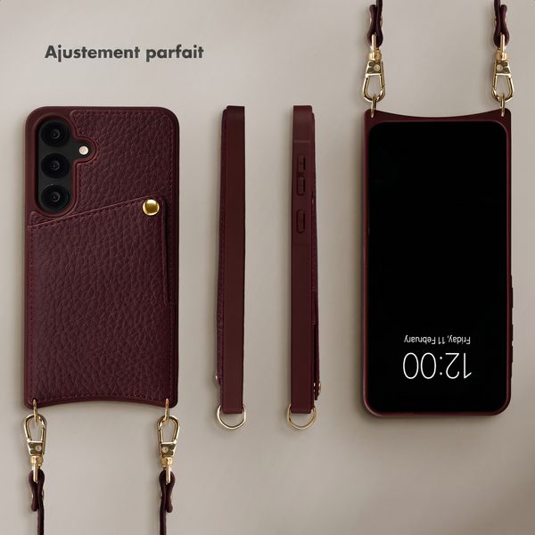 Selencia Coque de télephone Nova avec cordon et porte-cartes Samsung Galaxy S25 / S24 - Bold Burgundy