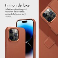 Accezz Étui de télephone portefeuille en cuir 2-en-1 avec MagSafe Apple iPhone 14 Pro - Sienna Brown