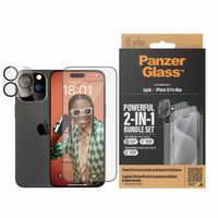 PanzerGlass ﻿Pack 2-en-1 - Protection d'écran antibactérienne Ultra-Wide Fit avec applicateur + Protection de caméra iPhone 15 Pro Max