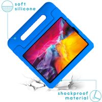 imoshion Coque kidsproof avec poignée iPad Pro 11 (2022) / Pro 11 (2021) / Pro 11 (2020) - Bleu