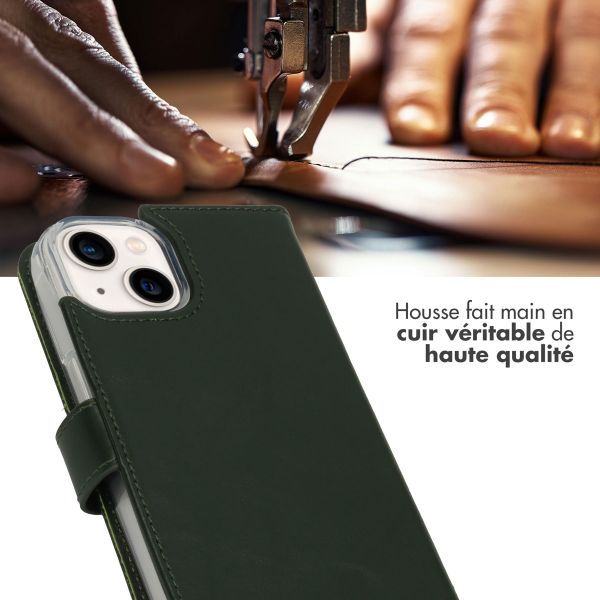 Selencia Étui portefeuille en cuir véritable Apple iPhone 14 - Vert