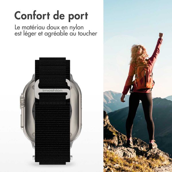 imoshion Bracelet en nylon Alpine Apple Watch Series 1 á 10 / SE / Ultra (2) (44/45/46/49 mm) - Noir