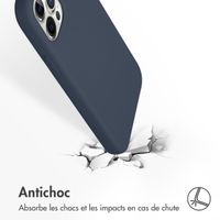 Accezz Coque Liquid Silicone avec MagSafe Apple iPhone 12 (Pro) - Bleu foncé