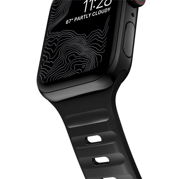 Nomad Bracelet Sport FKM Apple Watch Series 1 á 10 / SE / Ultra (2) (44/45/46/49 mm) - Noir