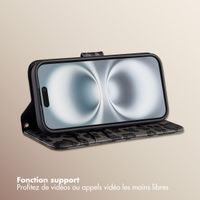 Selencia Étui de télephone portefeuille imprimé léopard Sabi Apple iPhone 16 - Midnight Black