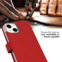 Selencia Étui portefeuille en cuir véritable Apple iPhone 14 - Rouge