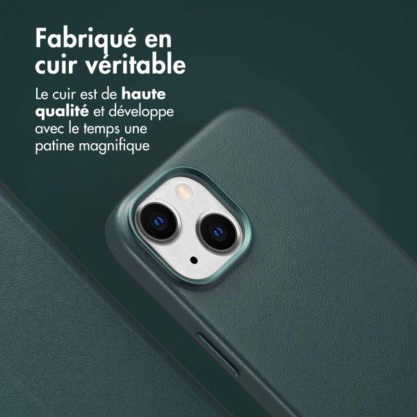 Accezz Étui de téléphone portefeuille en cuir 2-en-1 avec MagSafe iPhone 15 - Cedar Green