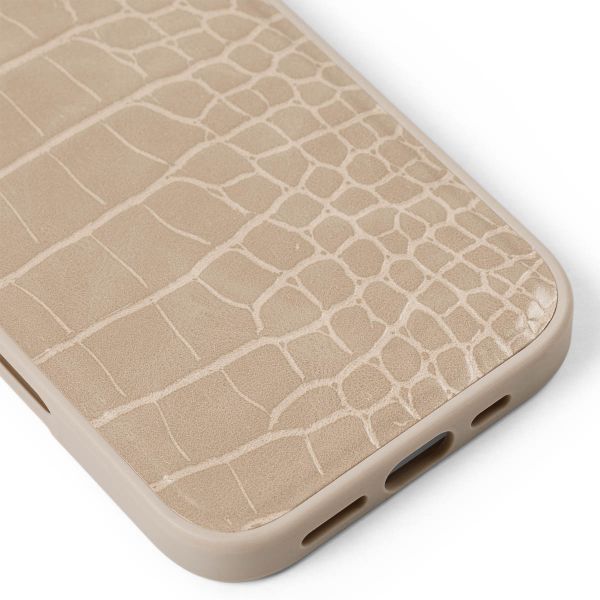 iDeal of Sweden Coque Vegan Leather iPhone 16 - Warm Beige Croco