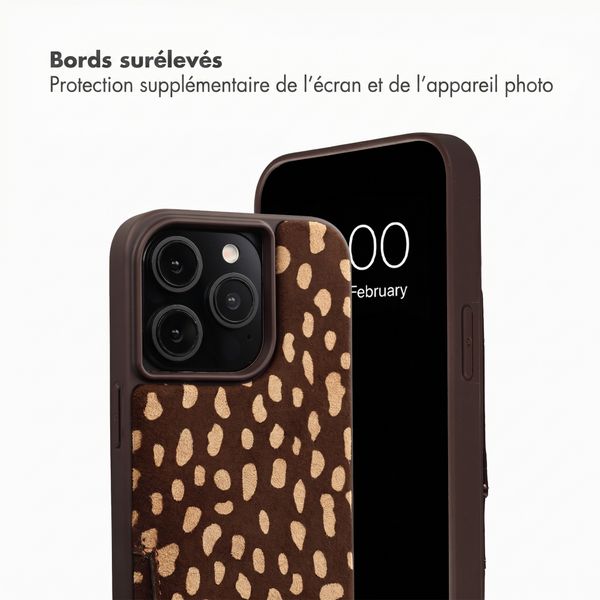 Selencia Nova coque arrière en cuir véritable avec porte-cartes Apple iPhone 15 Pro - Fawn Chic