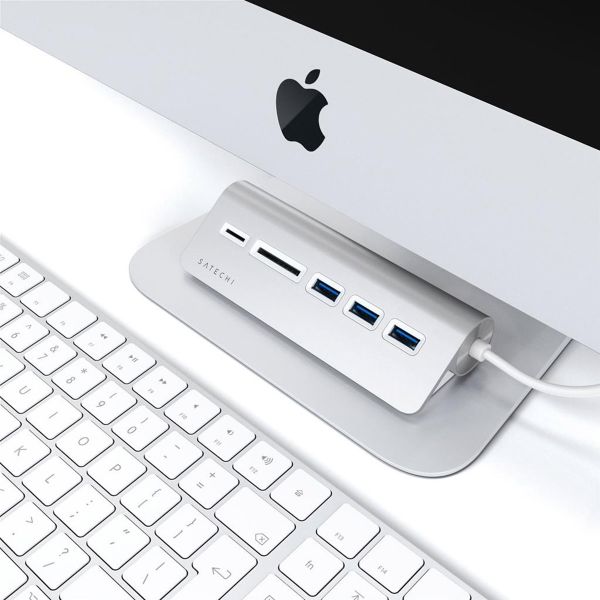 Satechi Hub USB de bureau en aluminium | USB-C vers 3x USB-A et lecteur de carte (Micro)SD - Argent