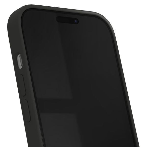 iDeal of Sweden Coque en silicone avec MagSafe Apple iPhone 17e / 16e / 15 / 14 / 13 - Black