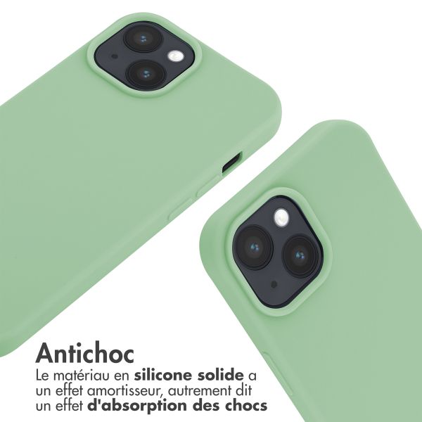 imoshion ﻿Coque en silicone avec cordon iPhone 15 - Vert