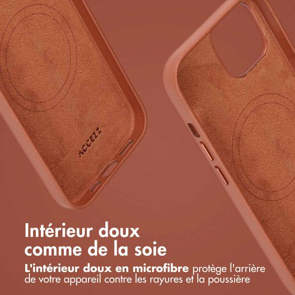 Accezz Étui de télephone portefeuille en cuir 2-en-1 avec MagSafe Apple iPhone 15 - Sienna Brown