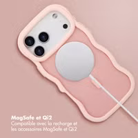 Selencia Coque arrière Wavy avec MagSafe Apple iPhone 17 Pro Max - Soft Pink