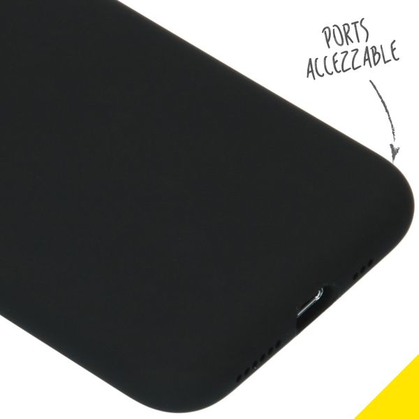 Accezz Coque Liquid Silicone Apple iPhone 11 Pro - Noir