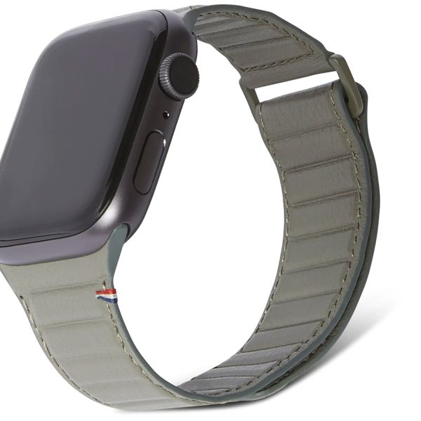 Decoded Bracelet en cuir véritable Magnet Strap Apple Watch Series 1-9 / SE - 38/40/41 mm / Series 10 - 42 mm - Olive