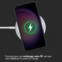 Accezz Coque Liquid Silicone Samsung Galaxy S23 - Noir