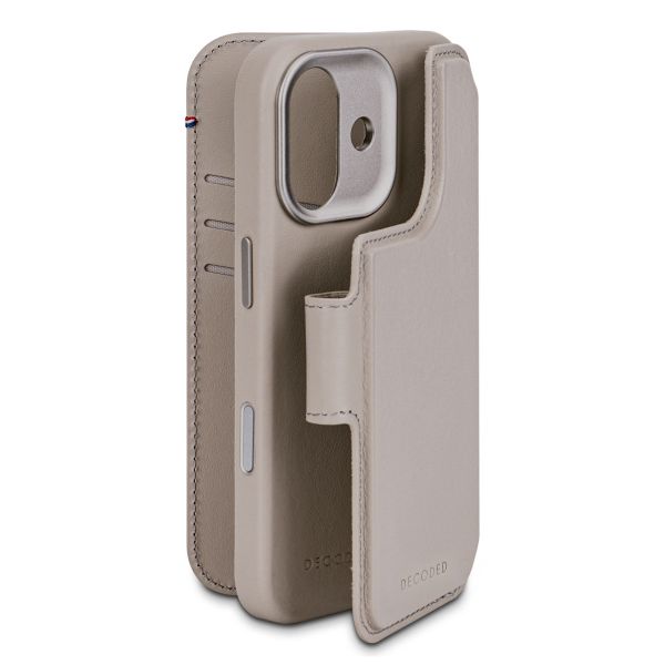 Decoded Portefeuille détachable 2 en 1 en cuir MagSafe Apple iPhone 17 Pro Max - Solid Clay
