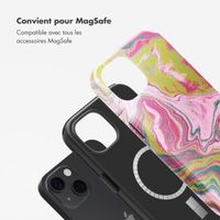 Selencia Coque arrière Vivid Tough avec MagSafe iPhone 13 - Marble Pink