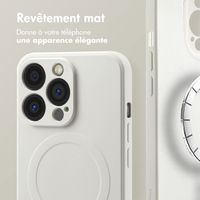 imoshion Coque Couleur avec MagSafe Apple iPhone 13 Pro - Beige