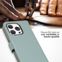 Selencia Étui portefeuille en cuir véritable Apple iPhone 15 Pro - Air Blue