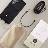 Selencia Coque de télephone Sera avec cordon et porte-cartes enveloppe Samsung Galaxy A37 (5G) - Noir