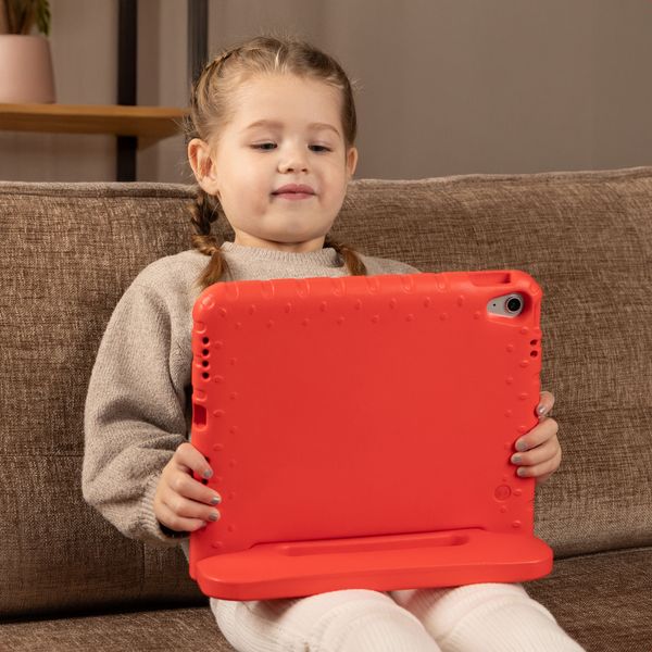 imoshion Coque kidsproof avec poignée Apple iPad 11 (2025) 11 pouces A16 / iPad 10 (2022) 10.9 pouces - Rouge