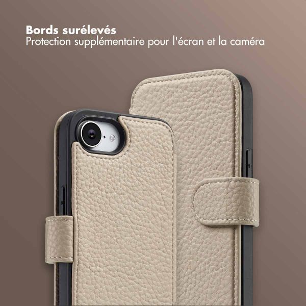 Selencia Étui Riva avec MagSafe et cordon de téléphone Apple iPhone 16e - Beige