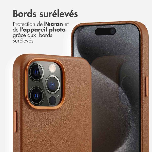 Accezz Coque arrière en cuir avec MagSafe Apple iPhone 15 Pro Max - Sienna Brown