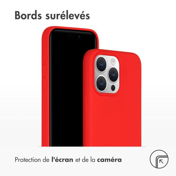 Accezz Coque Liquid Silicone avec MagSafe iPhone 15 Pro Max - Rouge