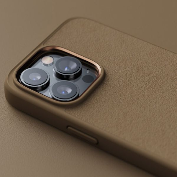 Njorð Collections Coque daim Comfort+ iPhone 14 Pro - Camel