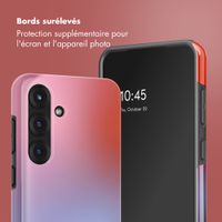 Selencia Coque arrière Vivid Samsung Galaxy S25 - Gradient Soft Blush