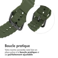 imoshion Bracelet Wave en silicone Samsung Galaxy Watch 4 / 5 / 6 / 7 (20 mm) - Vert foncé