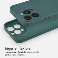 imoshion Coque Couleur avec MagSafe Apple iPhone 15 Pro - Vert foncé