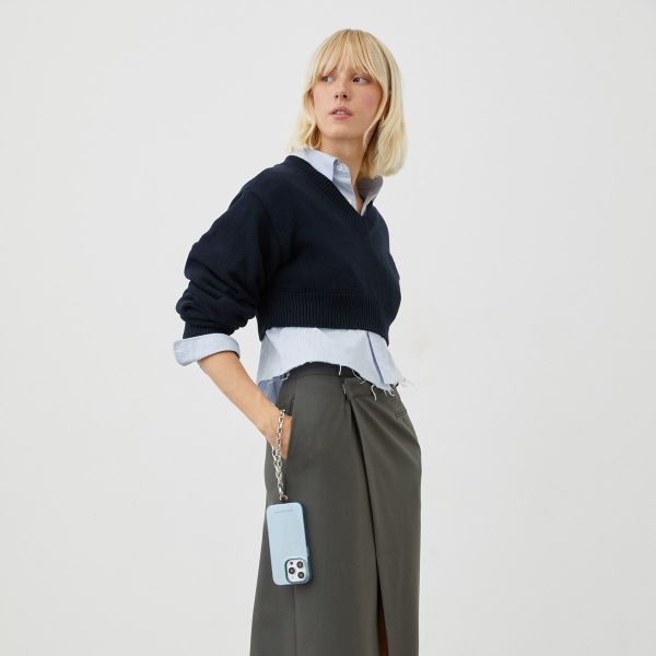 iDeal of Sweden Coque arrière Mirror Apple iPhone 14 / 13 - Sky Blue