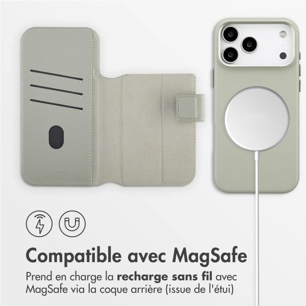 Accezz Étui de télephone portefeuille en cuir 2-en-1 avec MagSafe Apple iPhone 17 Pro Max - Light Grey
