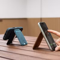 Accezz Porte-cartes MagSafe en cuir vintage avec support - Smokey Green