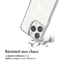 imoshion Coque avec dragonne + bracelet Apple iPhone 15 Pro - Perles Cœurs