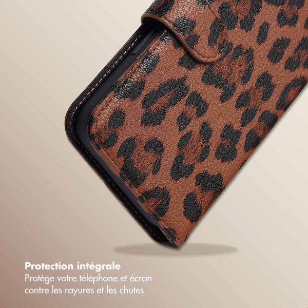 Selencia Étui de télephone portefeuille imprimé léopard Sabi Apple iPhone 14 / 13 - Mocha Brown