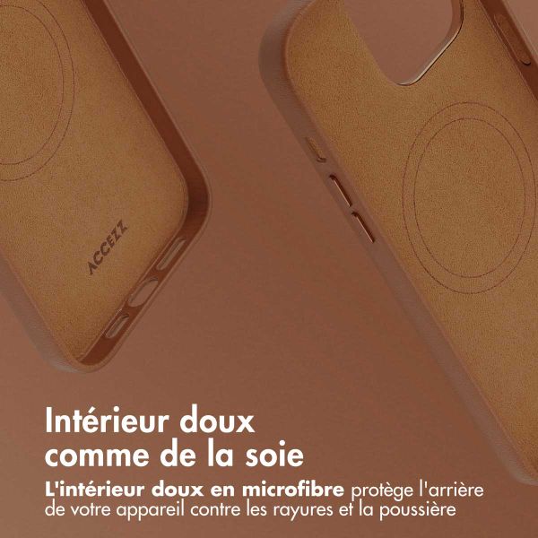 Accezz Coque arrière en cuir avec MagSafe iPhone 14 Pro Max - Sienna Brown