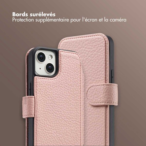 Selencia Étui Riva avec MagSafe et cordon de téléphone Apple iPhone 14 / 13 - Old Pink