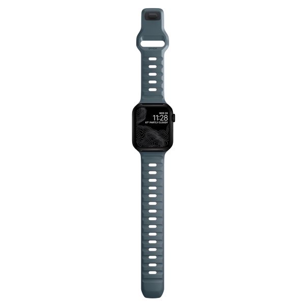 Nomad Bracelet Sport FKM Apple Watch Series 1 t/m 9 / SE (38/40/41 mm) | Series 10 / 11 (42 mm) - Marine Blue