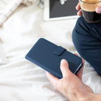 Selencia Étui portefeuille en cuir véritable Apple iPhone 12 Mini - Bleu