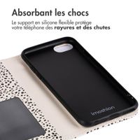 imoshion Étui de téléphone portefeuille Design iPhone SE (2022 / 2020) / 8 / 7 / 6(s) - Desert Dots