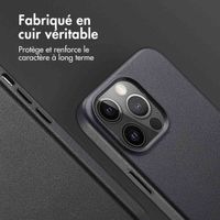 Accezz Coque arrière en cuir avec MagSafe Apple iPhone 13 Pro - Onyx Black