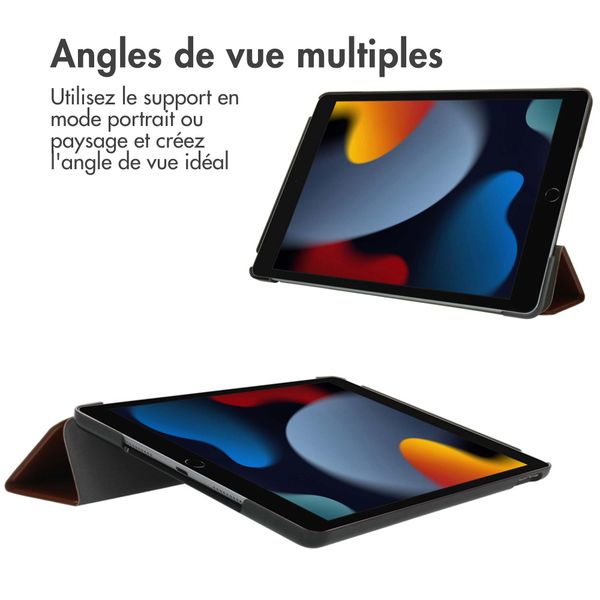 imoshion Coque tablette Trifold iPad 9 (2021) 10.2 pouces / iPad 8 (2020) 10.2 pouces / iPad 7 (2019) 10.2 pouces - Brun