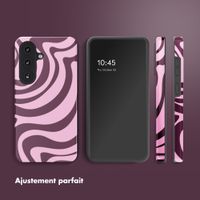 Selencia Coque arrière Vivid Samsung Galaxy S26 - Wavy Swirl Pink Plum